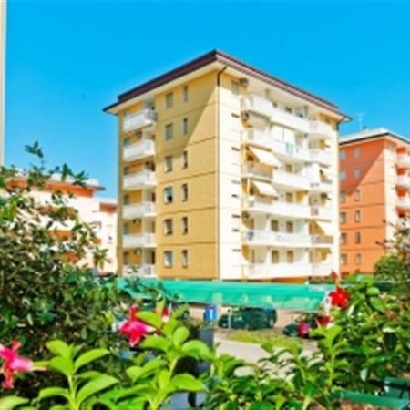 Elba Appartement Bibione Buitenkant foto